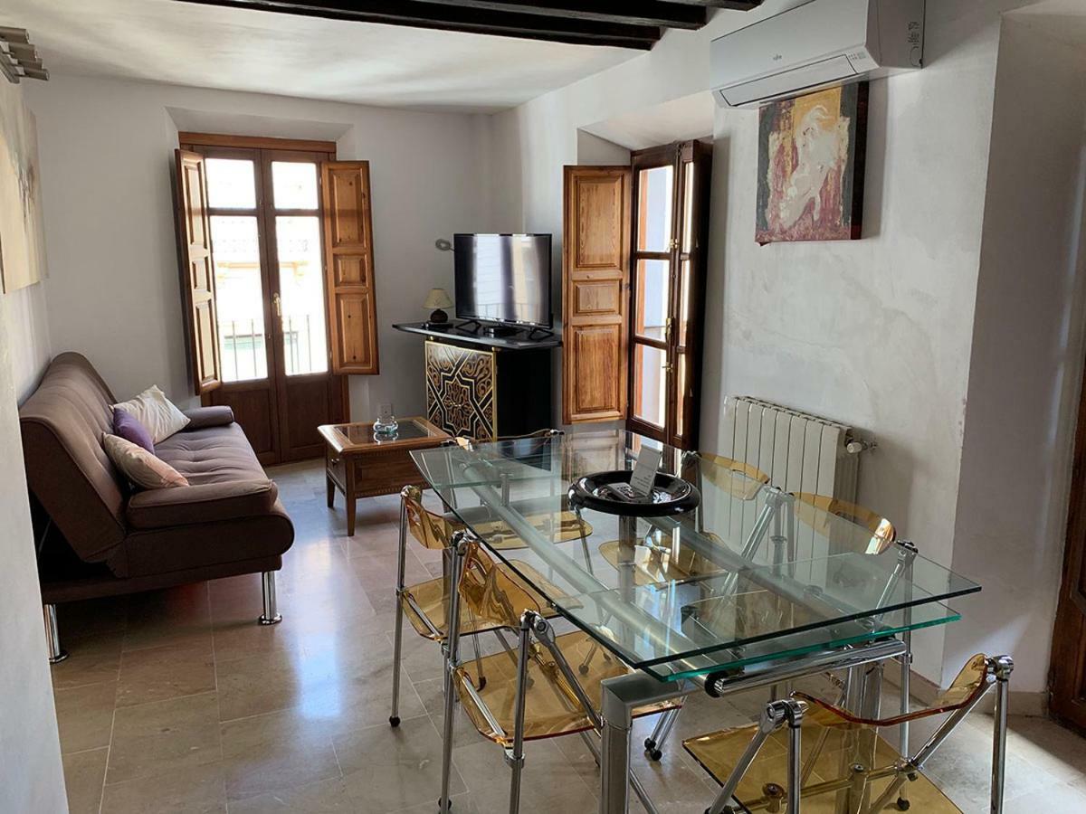 Charming Apartments De Gomerez Granada Exterior photo